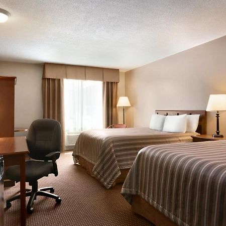 Travelodge By Wyndham Симко Экстерьер фото