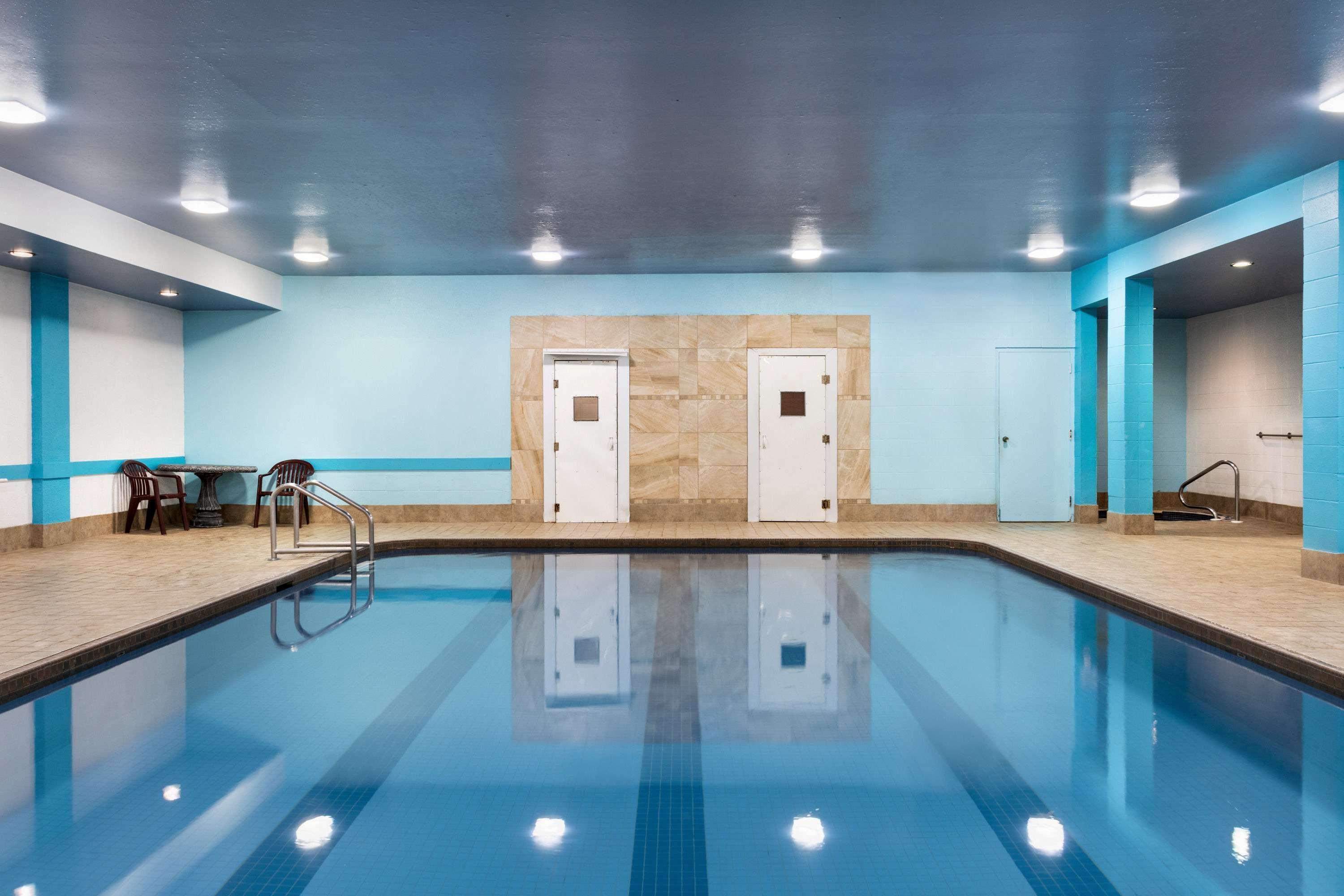 Travelodge By Wyndham Симко Экстерьер фото